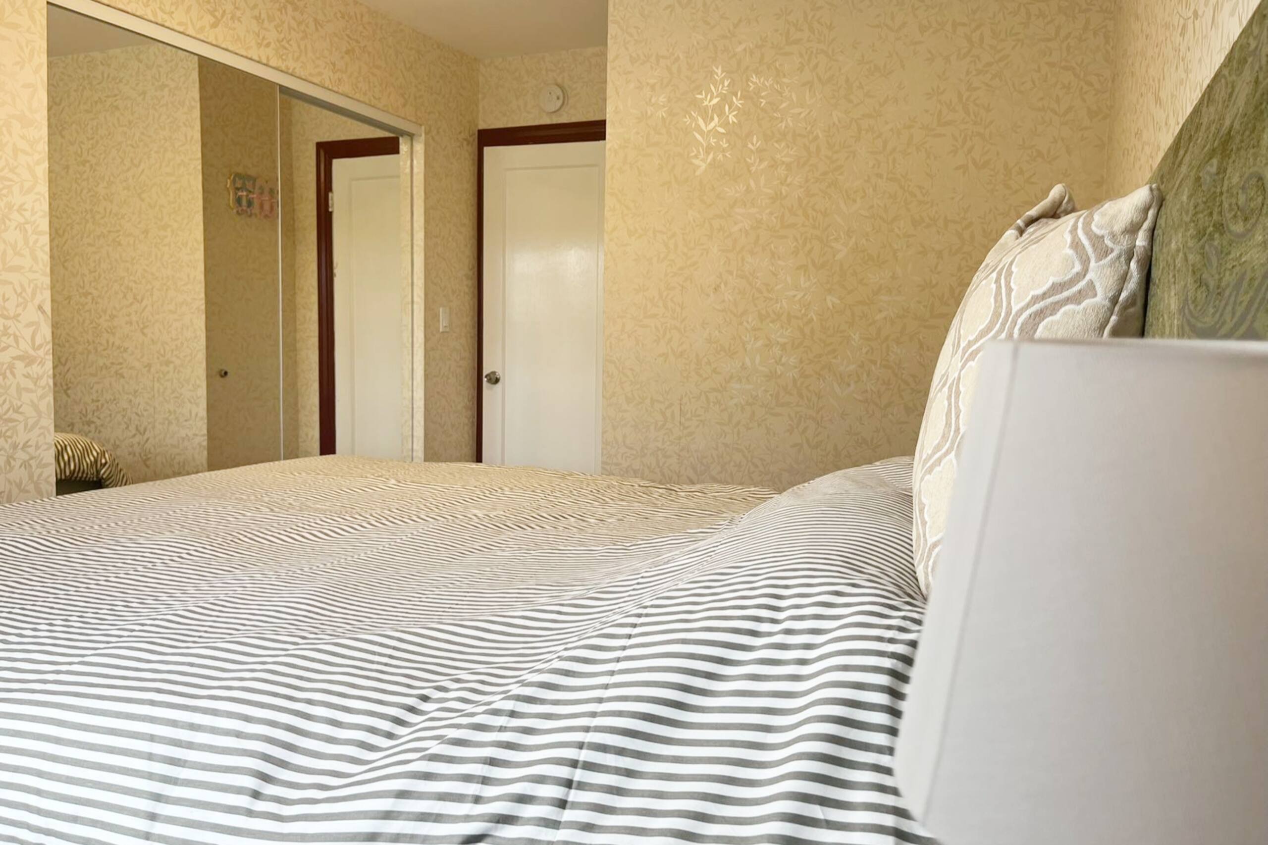 Explore ocean beach and SF Zoo Private 3BD/1BA - Image 27