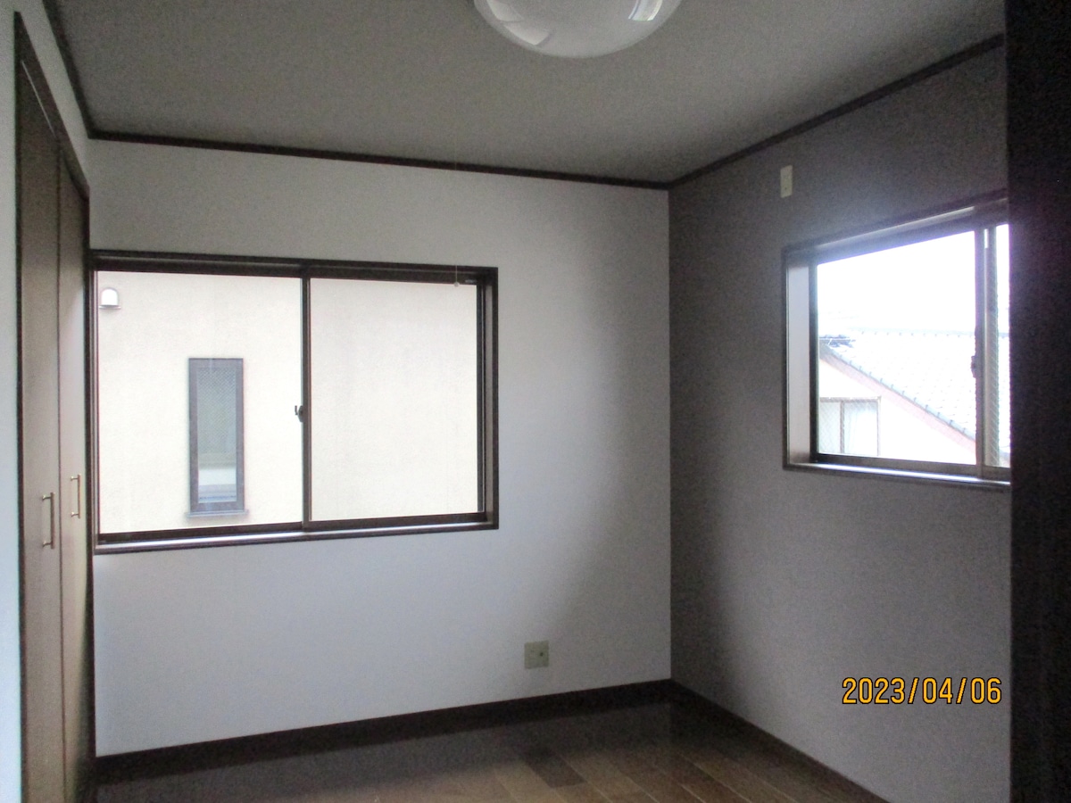 Kaskazini magharibi kwenye ghorofa ya pili