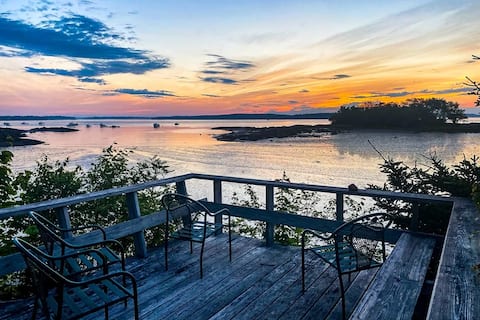 Magical Ocean House on the bay!