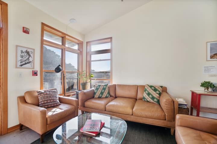 Limantour Lodge - Family Room with shared bath