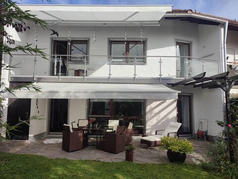 Elegant terrace house for children from 6 years