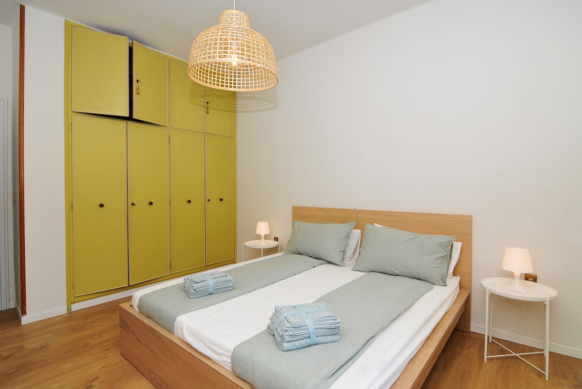 Dormitorio (vista al armario)