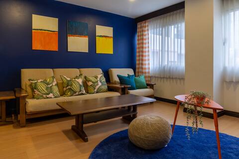 Spacious 2 Bedrooms City Hideaway in Sukhumvit 41