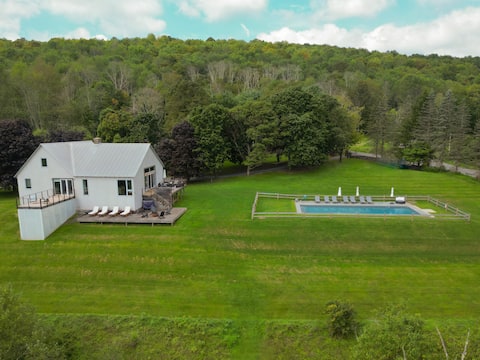 Private Roxbury Estate with Heated Pool and Sauna.