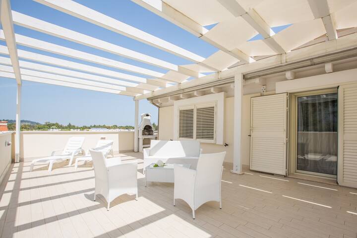 Appartamento Di Design Con Terrazza