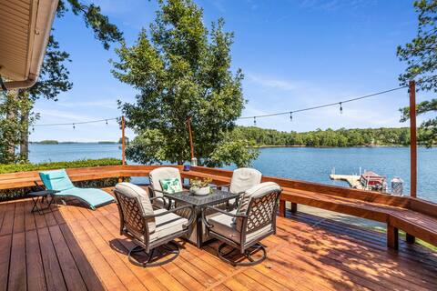 Vintage Sunrise House | Lake Murray BIG Views