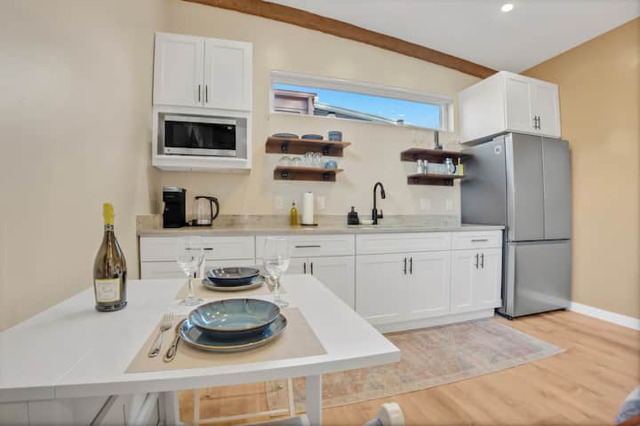 Cozy Guest House Perfect For Couples W/ Hot Tub - Sedona, AZ