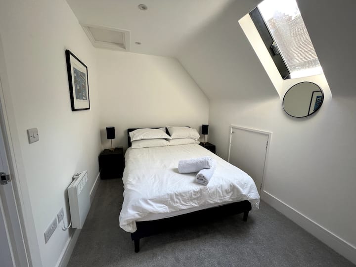 SECOND DOUBLE BEDROOM