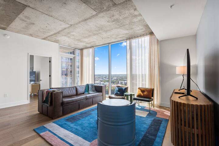 Riverside Penthouse in heart of Rainey – Sleeps 6