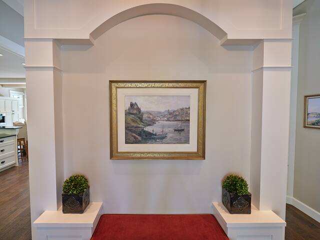 Beautiful Country home on a shared 4 acre parcel gallery image 5