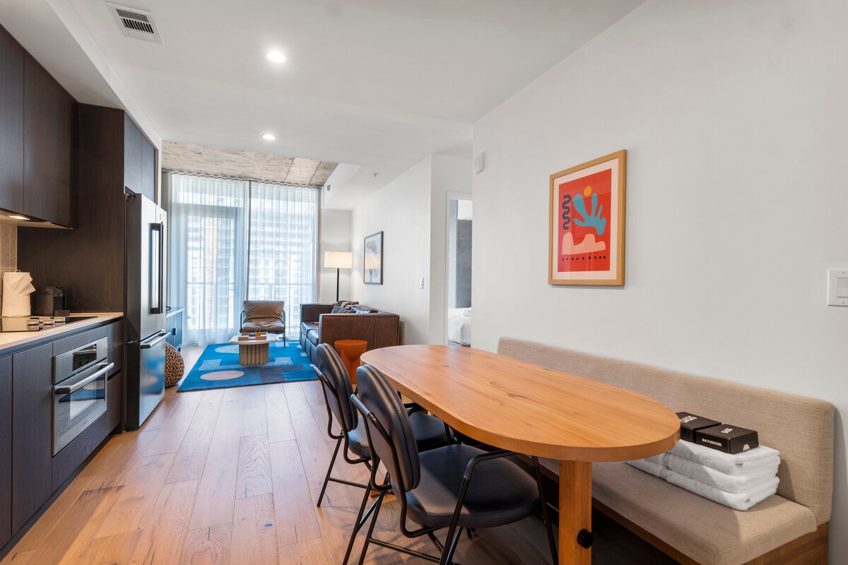 Riverside Condo | Luxury High-Rise + Rooftop Pool!