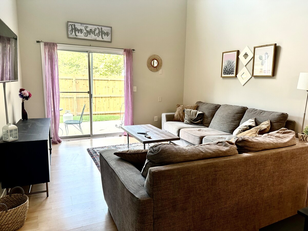 Successful Airbnb property: Conveniently Close to Everything in Cartersville
