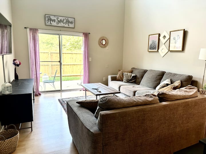 Conveniently Close To Everything - Cartersville, GA