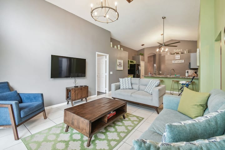 A Magical Villa Getaway-20 Min From Disney World! - Kissimmee, FL