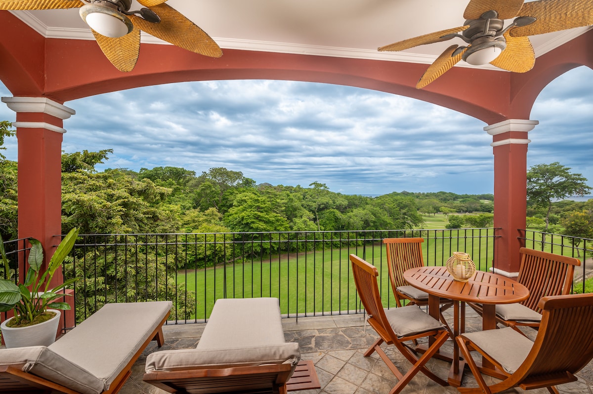 B9306 Reserva Conchal Modern Decor with golf view