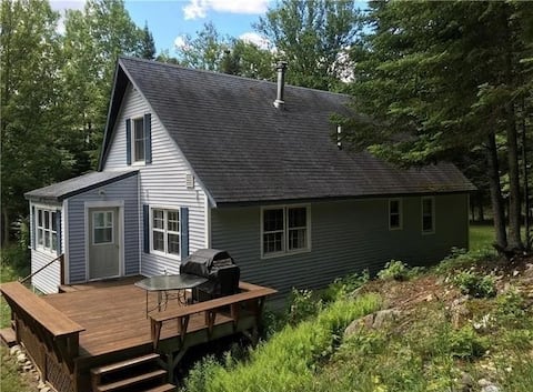 Rangeley's Edge Cabin