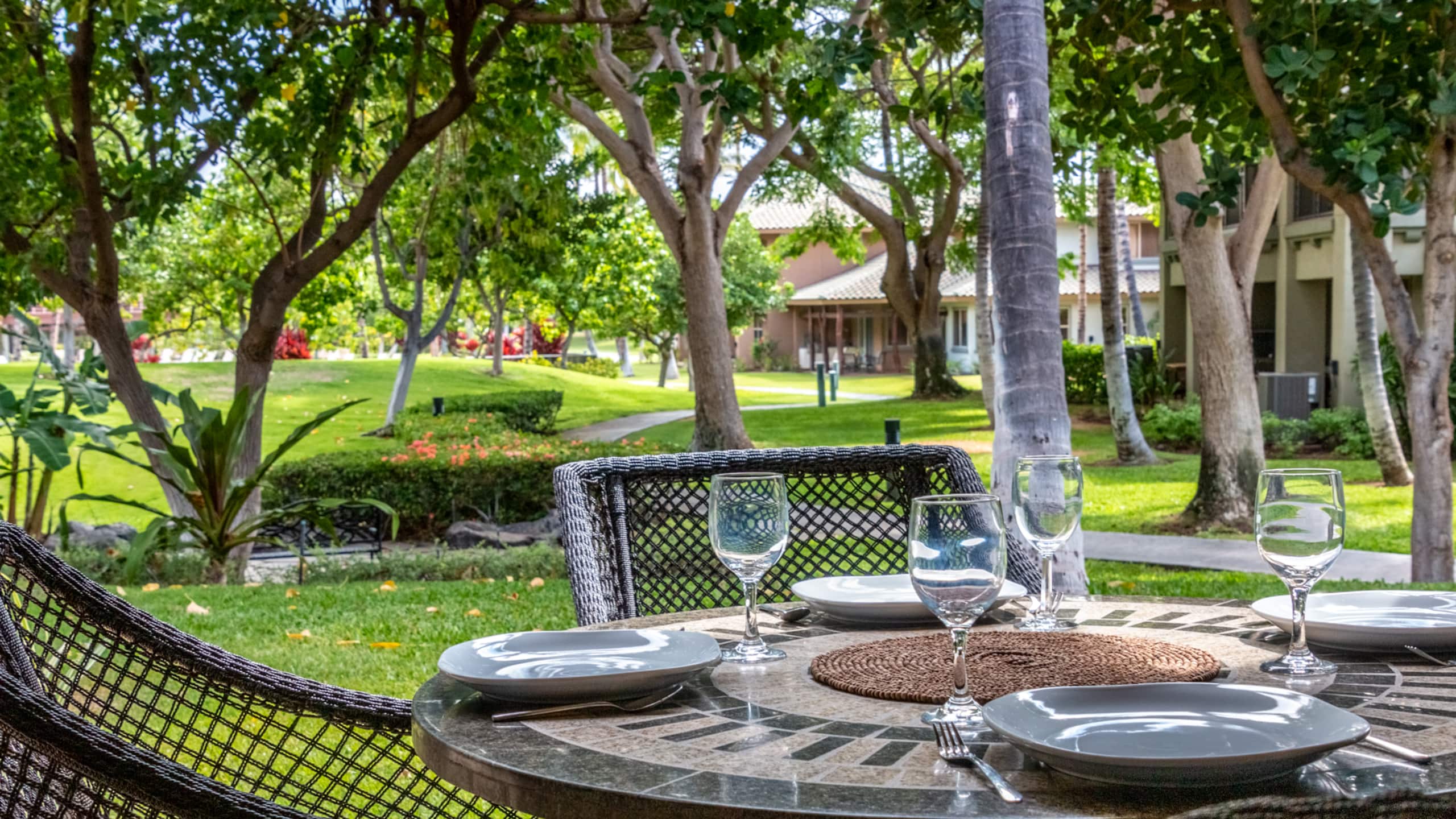 Townhouse in Waimea · ★4.94 · 2 bedrooms · 3 beds · 2.5 baths - Image 9