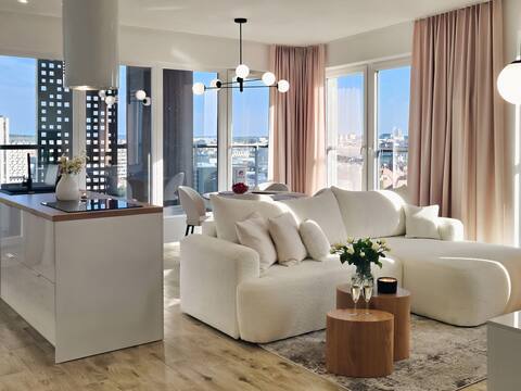 Urban Apartments SkyLine, Sokolska 30,  2 Garages