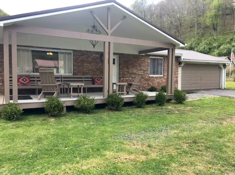 Huckleberry Trail House