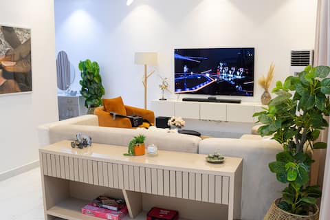 Ultra Modern 3Bed with Pool/Gym/Wi-Fi Lekki