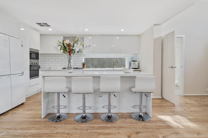 Entire Home Sleep 10 Luxlake View Bendigo Cbd - Bendigo