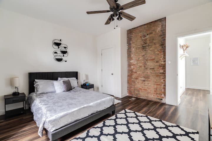 ¿Con cuántas almohadas duermes? Los protegemos en todas las formas y tamaños.