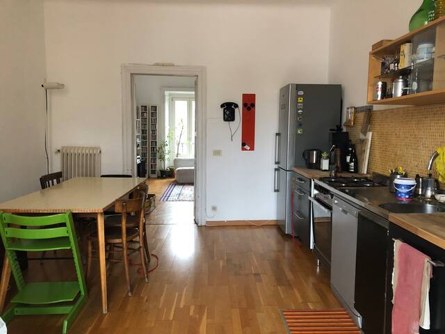 Charming apartment in a vibrant neighborhood gallery image 5