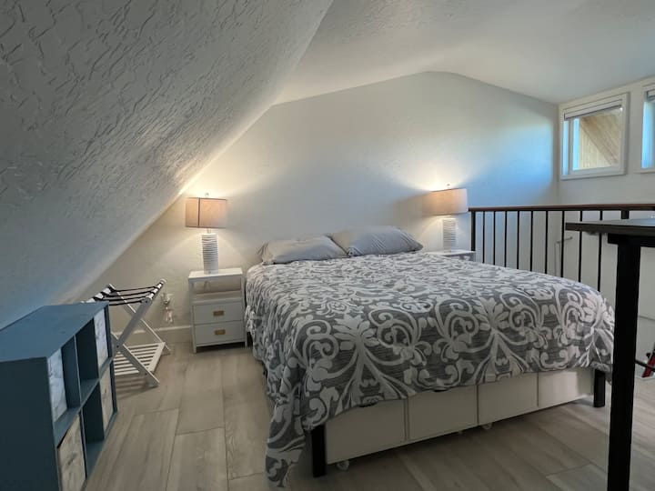 Sunny Studio Near Water Street (Unit B) - Henderson, NV
