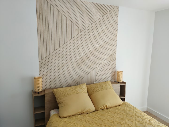 Kitanda chenye starehe na laini