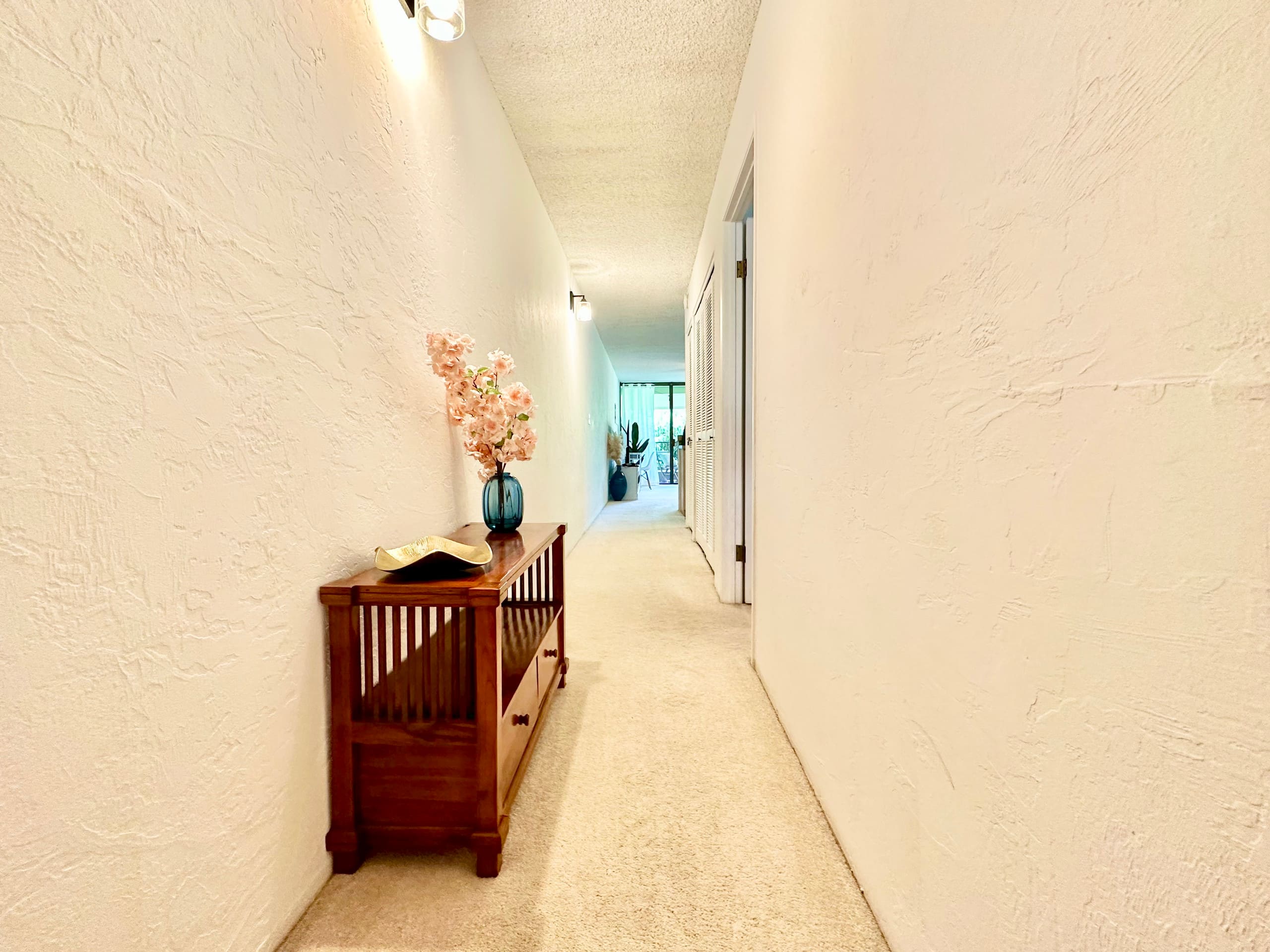 Private, 5 minutes to downtown & beach - Photo 33