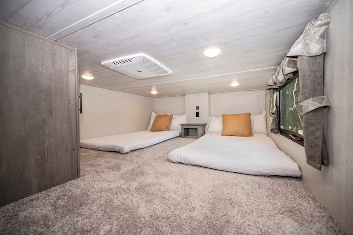 Head up to the Loft that has two cozy Twin size beds for the kiddos or extra guests!