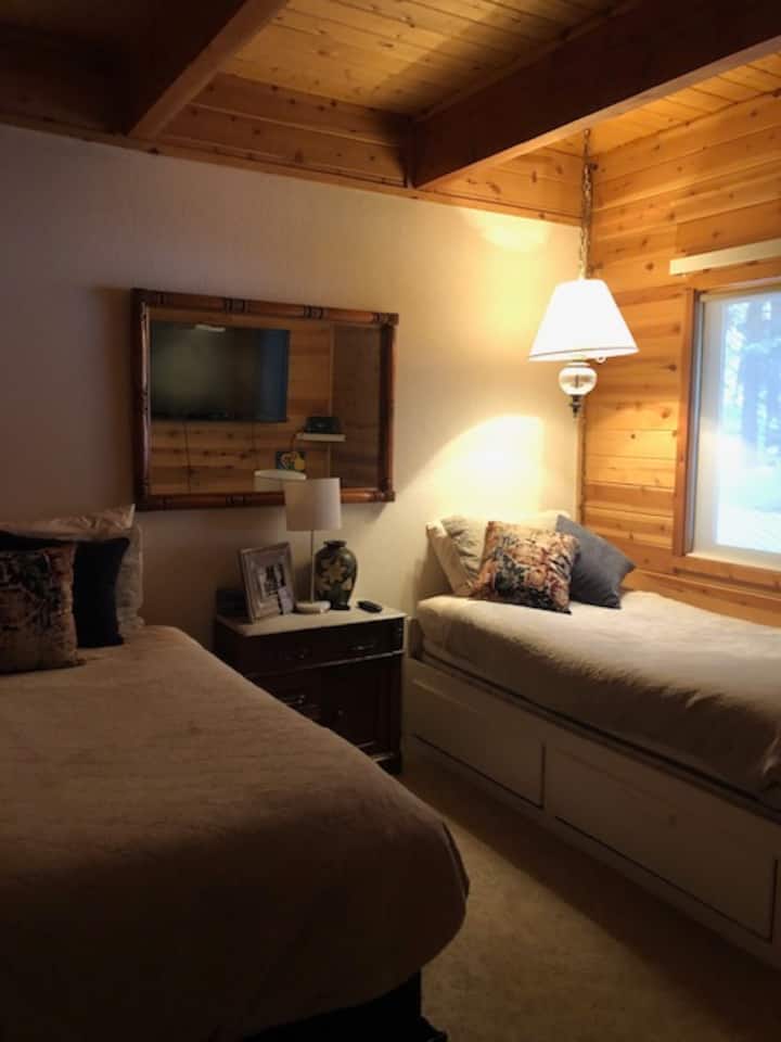 Lake Almanor/Clear Creek Cabin Retreat