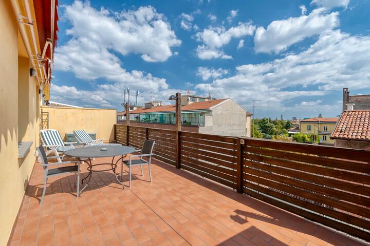 Rooftop – Over the Roofs of Bologna gallery image 3