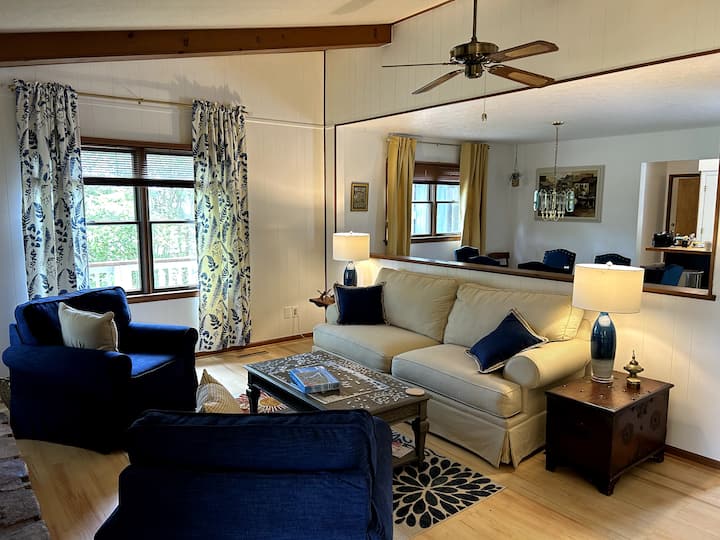 Smith Mountain Lake Retreat On Peaceful Cove - 4br - Smith Mountain Lake, VA