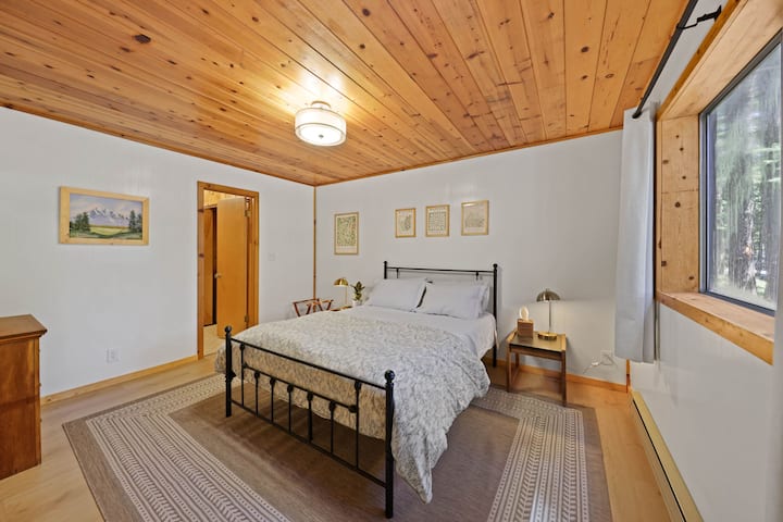 Примарна спална соба (брачен кревет)