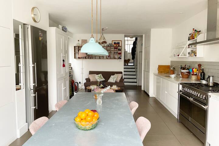 Light & spacious family house, Kensal Rise, London gallery image 5