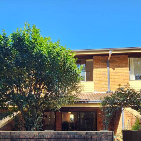 3 bedroom home in Bondi Junction gallery image 3