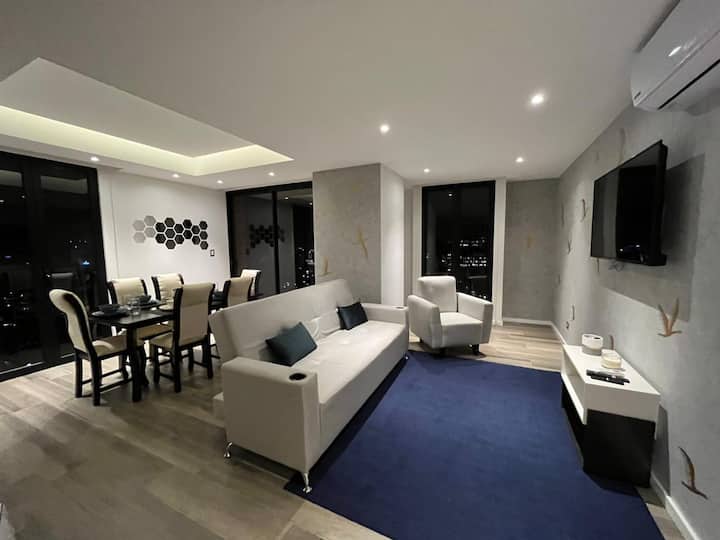¡Estilo Y Comodidad En Zona 10! - Guatemala-Stadt