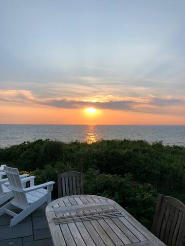 Block Island Oceanfront Cottage