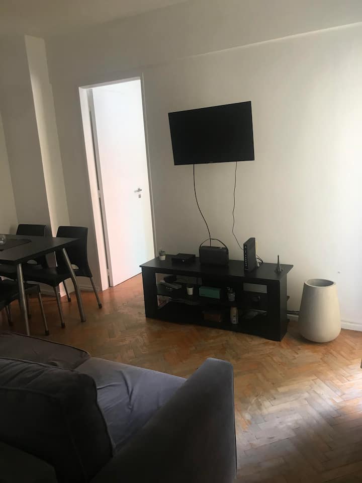 Apartamento de 2 ambientes em Almagro, em frente ao Hospital Italiano