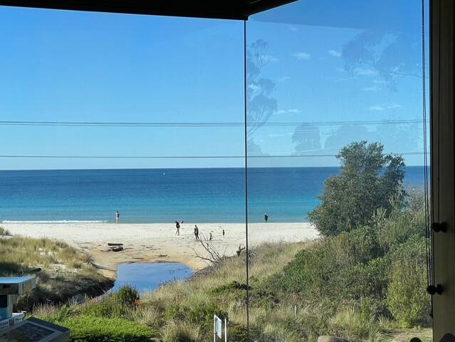 Serene Beach Retreat with Spectacular Views gallery image 4