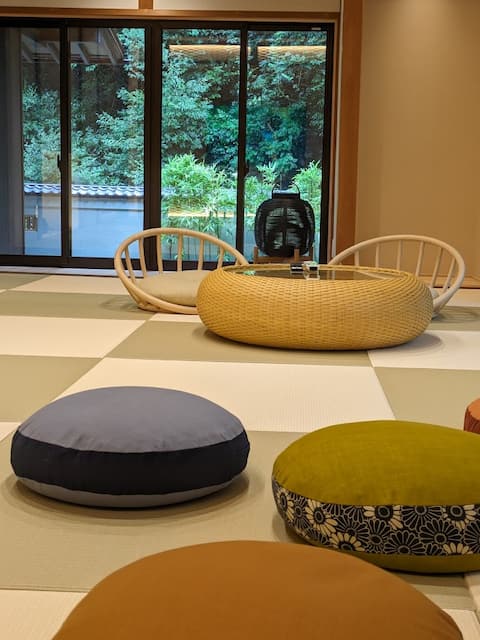 Next to Ise Jingu Inn/5 minutes walk to Okage Yokocho Center/1 group per day only