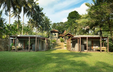 Luxury tranquil 5 Bedroom villa Ubud