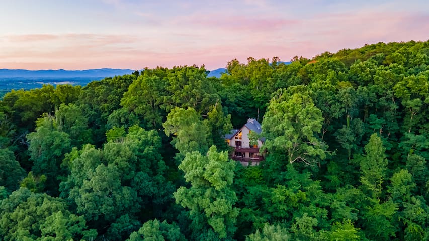 John And Maria managed Airbnb listing 1