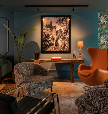 The Villa, the Garden & Charm. gallery image 4