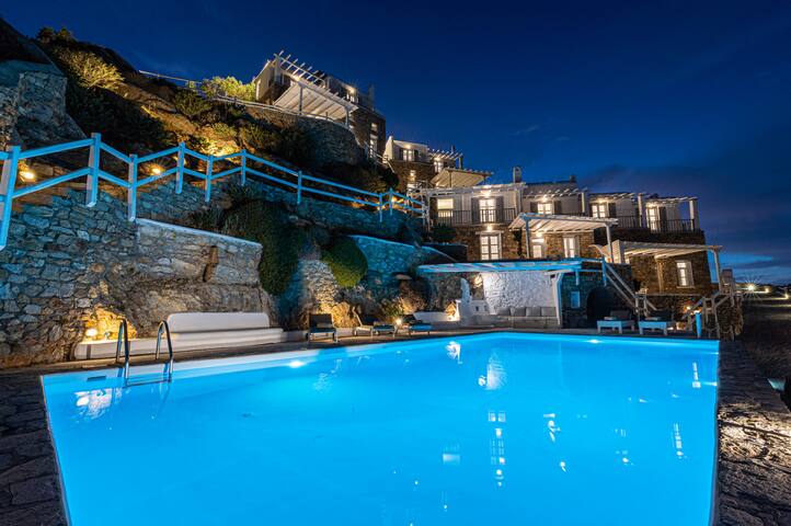 Luxury VillaThelgoMykonos III, amazing sea View!