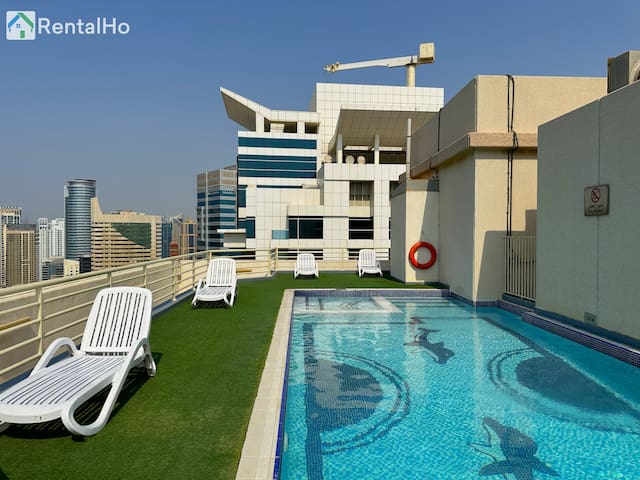 Quiet Studio w/ Balcony & RoofTop Pool in Marina — foto 5