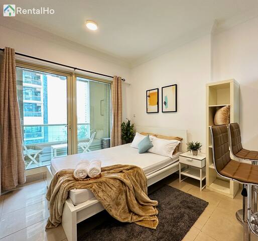 Quiet Studio w/ Balcony & RoofTop Pool in Marina — foto 9