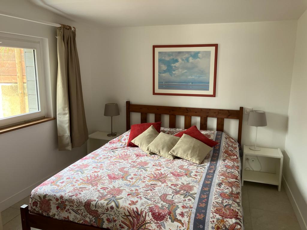 Მოამზადეთ საძინებელი პირველ სართულზე