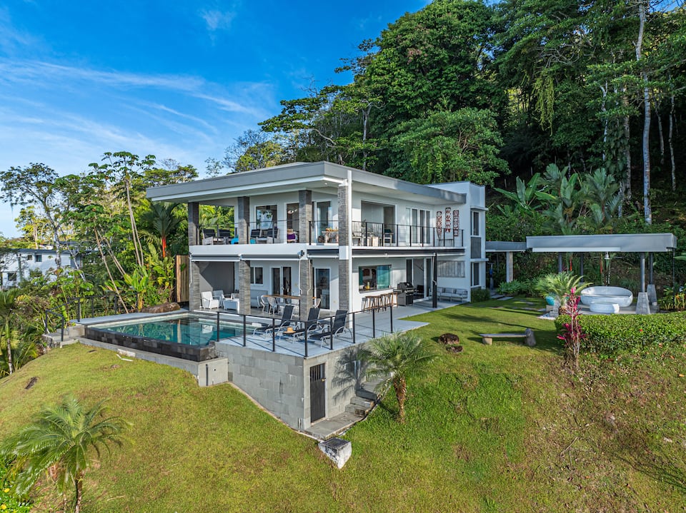 An ocean-view house in the Costa Rican jungle, Savegre, Puntarenas, Costa Rica, photo 4 of 10